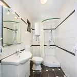 Pet Friendly In *
